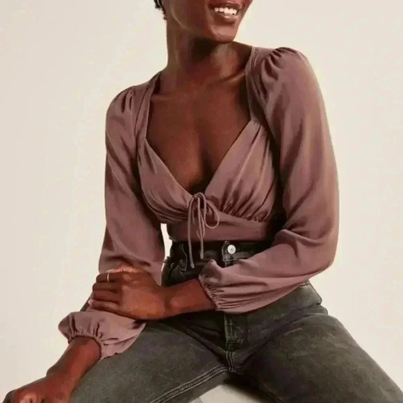Abercrombie & Fitch Tops - Abercrombie & fitch satin blouse XS